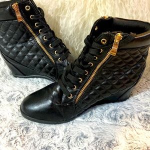 Black wedge boots cute with jeans or a little skirt.